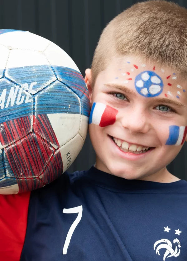 maquillage bleu blanc rouge