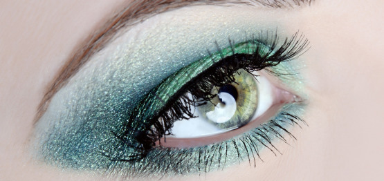 maquillage pour les yeux