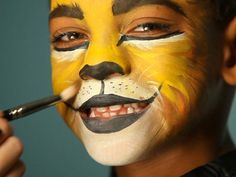 maquillage lion enfant