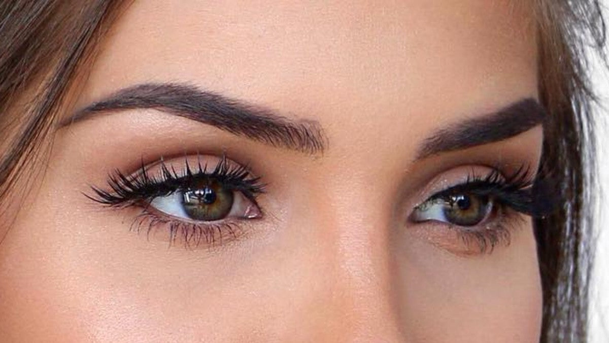 maquillage des yeux bleus